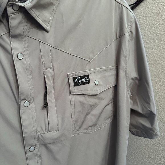 Republic Boot Co. Performance Shirt NWT - Picture 2 of 5